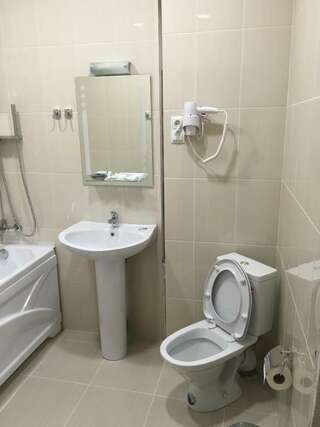 Мини-отель Щедрино Ярославль 3-местная комната стандарт с ванной-6